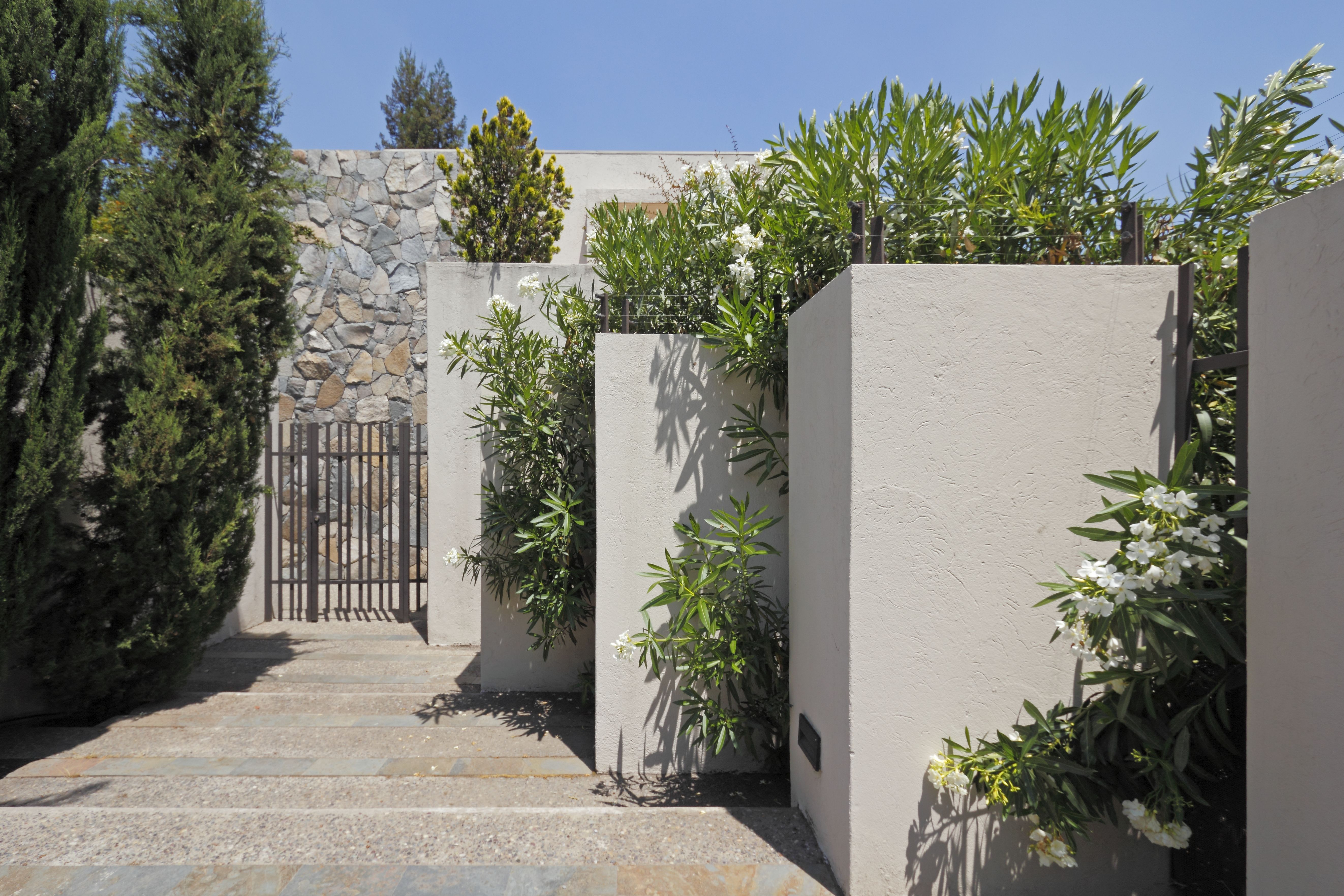 CASA ENTRE LOMAS
